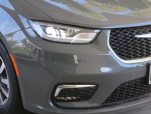 2023 Chrysler Pacifica Plug-In Hybrid PACIFICA PLUG-IN HYBRID TOURING L