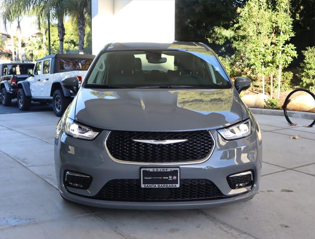 2023 Chrysler Pacifica Plug-In Hybrid PACIFICA PLUG-IN HYBRID TOURING L