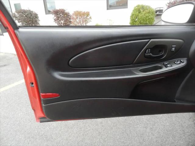 2002 Chevrolet Monte Carlo LS