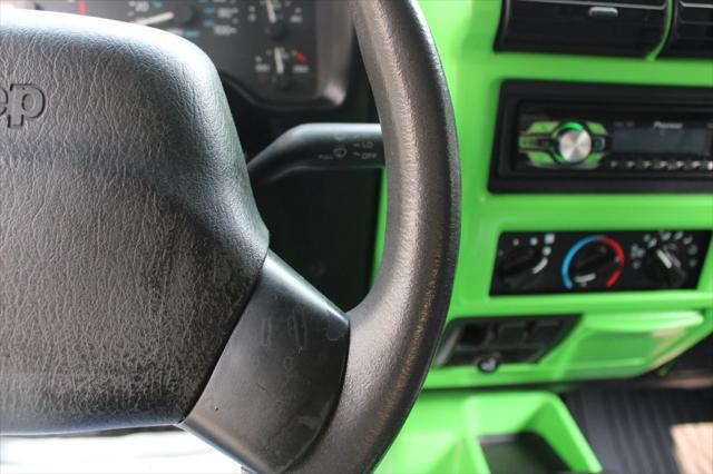 1999 Jeep Wrangler SE