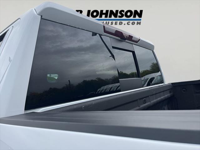 2021 Chevrolet Silverado 1500 4WD Crew Cab Short Bed LTZ