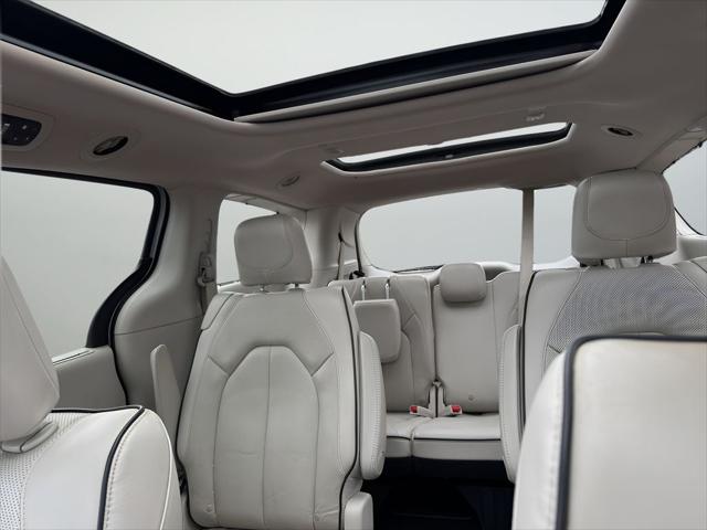 2021 Chrysler Pacifica Limited AWD