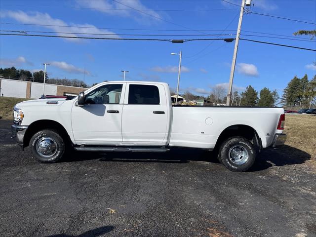 2024 RAM Ram 3500 RAM 3500 TRADESMAN CREW CAB 4X4 8 BOX