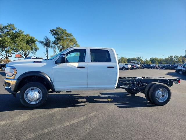 2024 RAM Ram 5500 Chassis Cab RAM 5500 TRADESMAN CHASSIS CREW CAB 4X4 60 CA