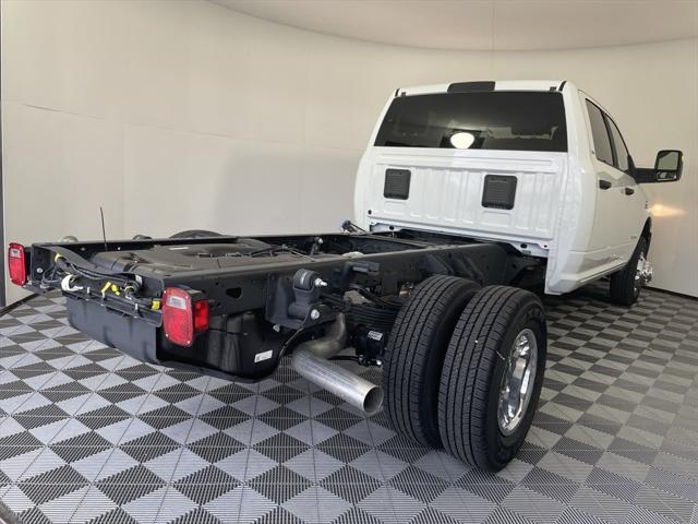 2024 RAM Ram 3500 Chassis Cab RAM 3500 SLT CREW CAB CHASSIS 4X4 60 CA