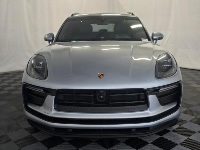 2023 Porsche Macan T