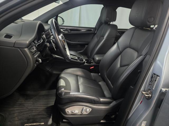2023 Porsche Macan T