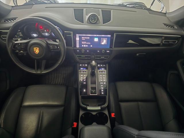 2023 Porsche Macan T