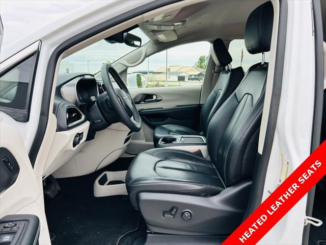 2022 Chrysler Pacifica Touring L AWD