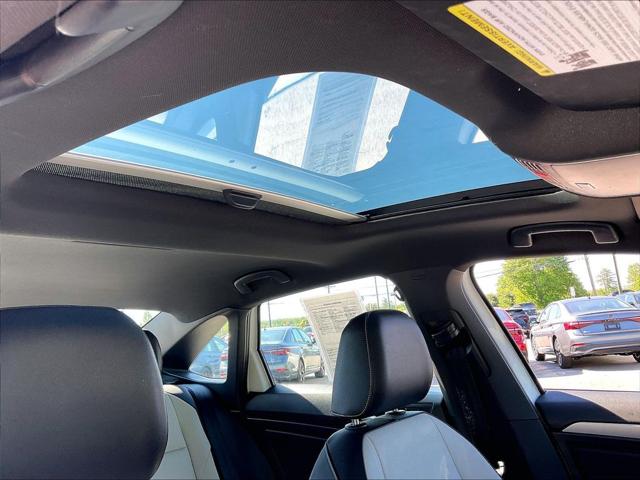 2021 Volkswagen Jetta 1.4T R-Line