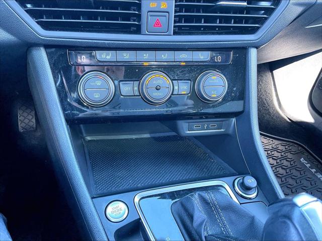 2021 Volkswagen Jetta 1.4T R-Line