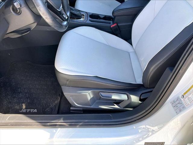 2021 Volkswagen Jetta 1.4T R-Line