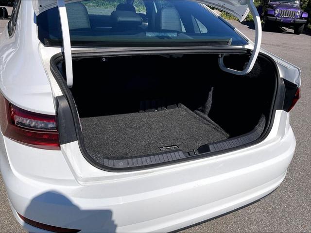 2021 Volkswagen Jetta 1.4T R-Line
