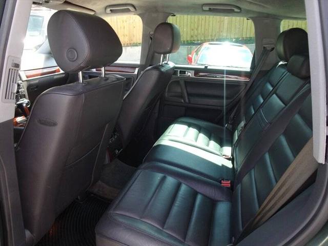 2004 Volkswagen Touareg V6