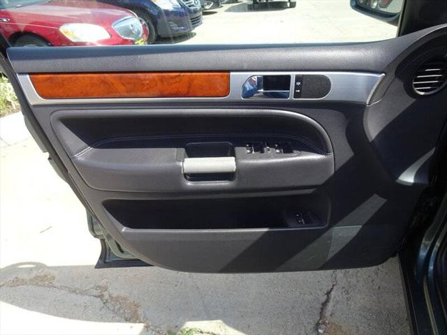 2004 Volkswagen Touareg V6