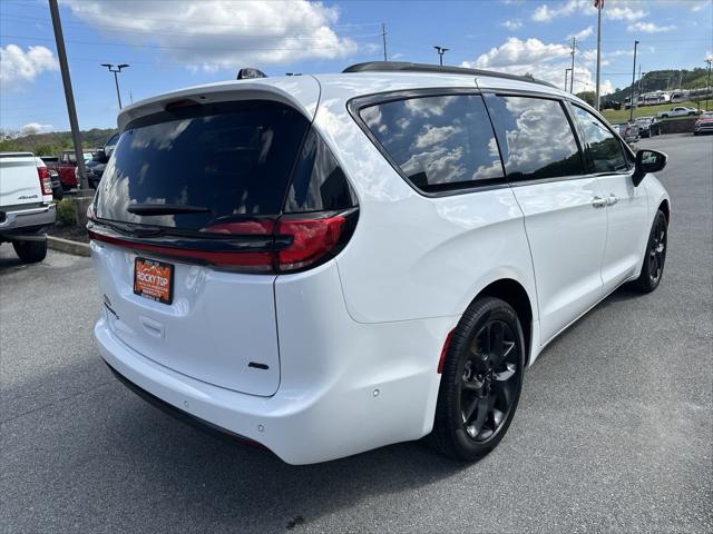 2023 Chrysler Pacifica PACIFICA TOURING L AWD