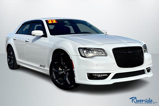 2022 Chrysler 300 Touring L