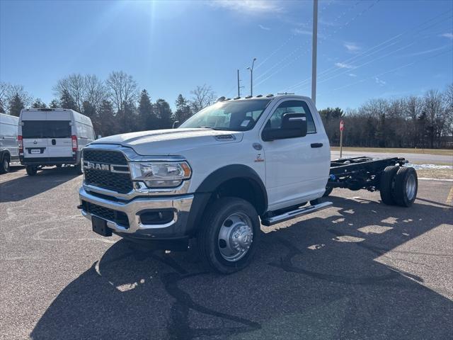 2023 RAM Ram 5500 Chassis Cab RAM 5500 TRADESMAN CHASSIS REGULAR CAB 4X4 108 CA