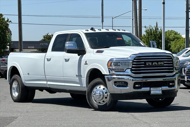 2024 RAM Ram 3500 RAM 3500 LIMITED LONGHORN CREW CAB 4X4 8 BOX