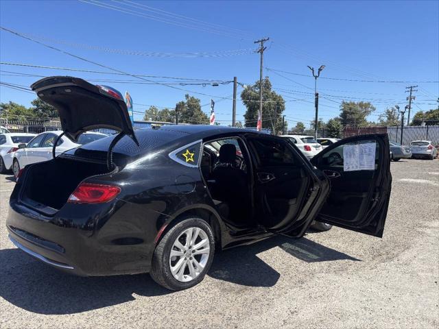 2015 Chrysler 200 Limited