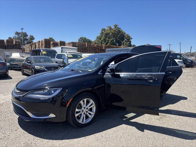 2015 Chrysler 200 Limited