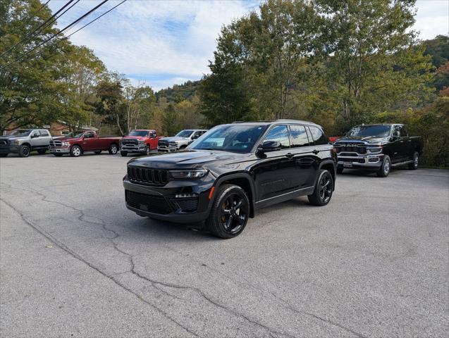 2023 Jeep Grand Cherokee Limited 4x4 2023 Jeep Grand Cherokee Limited 4x4