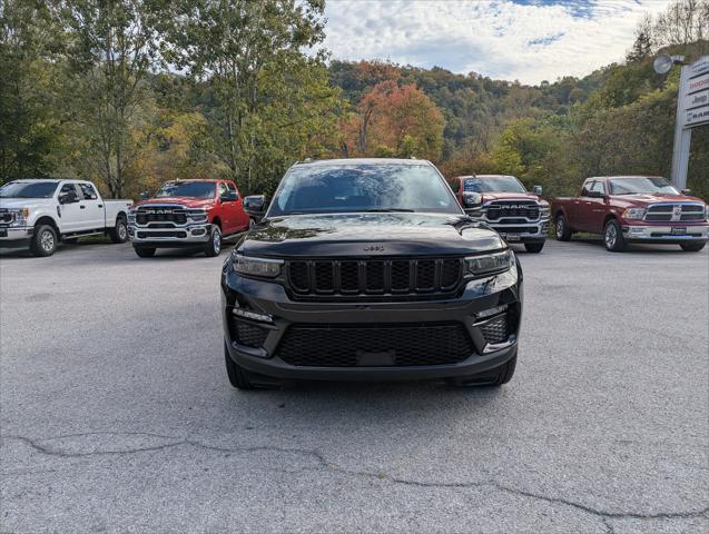 2023 Jeep Grand Cherokee Limited 4x4 2023 Jeep Grand Cherokee Limited 4x4