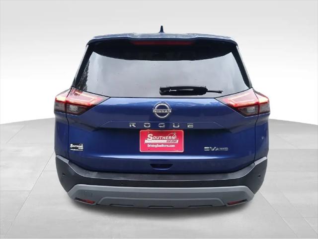 2022 Nissan Rogue SV Intelligent AWD