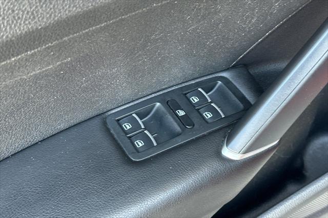 2016 Volkswagen Passat 1.8T S