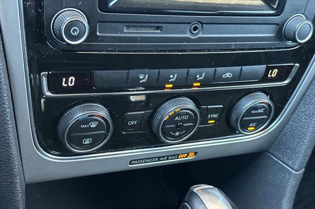 2016 Volkswagen Passat 1.8T S
