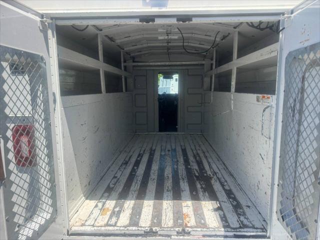 2018 Ford Transit Cutaway 350 2dr Commercial/Cutaway/Chassis 138 in. WB