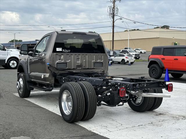2023 Ford 600 XLT