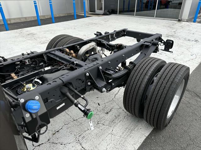2023 Ford 600 XLT