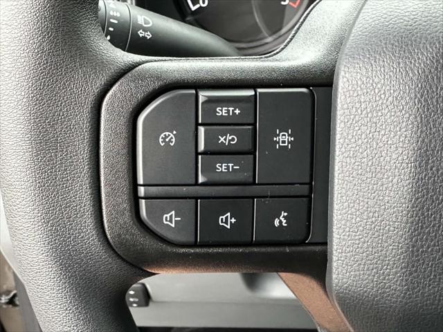 2023 Ford 600 XLT