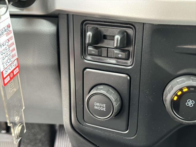 2023 Ford 600 XLT
