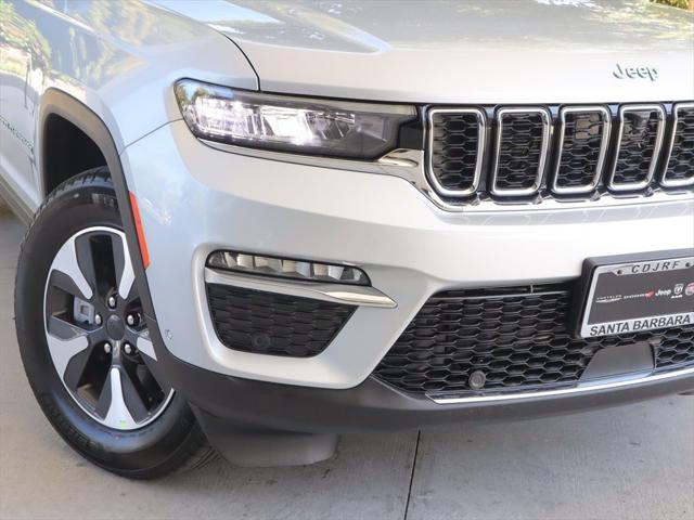 2023 Jeep Grand Cherokee Overland 4x2