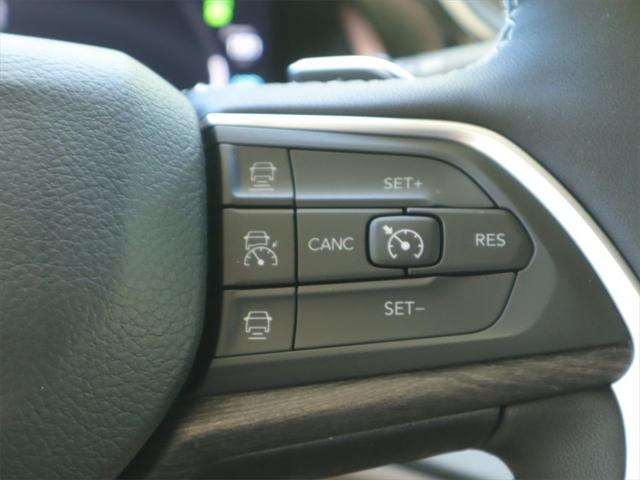 2023 Jeep Grand Cherokee Overland 4x2