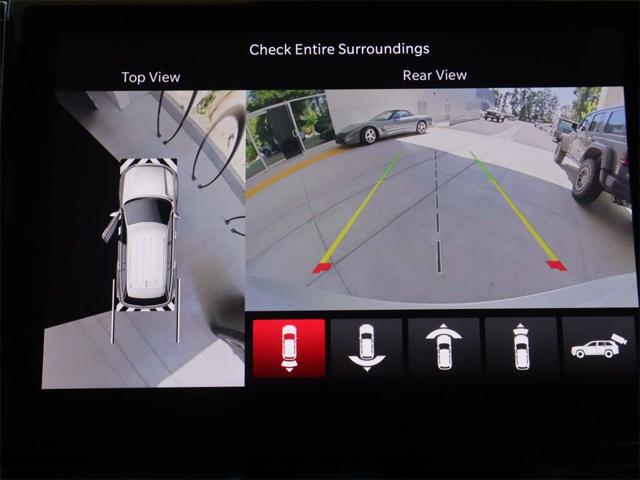 2023 Jeep Grand Cherokee Overland 4x2
