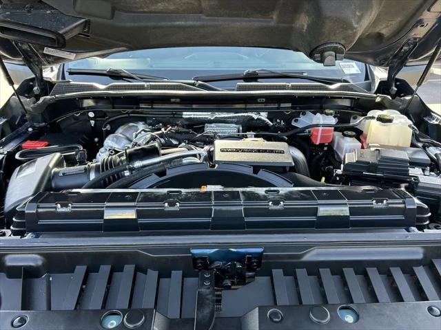 2023 GMC Sierra 3500HD 4WD Crew Cab Standard Bed AT4
