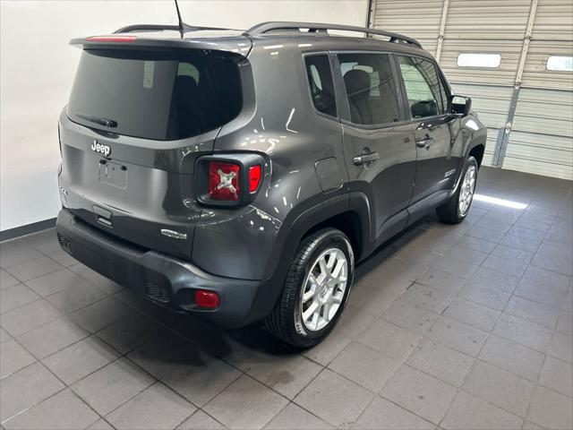2020 Jeep Renegade Latitude 4x4 2020 Jeep Renegade Latitude 4x4