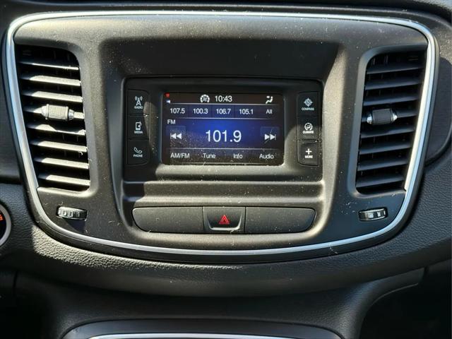 2016 Chrysler 200 Limited