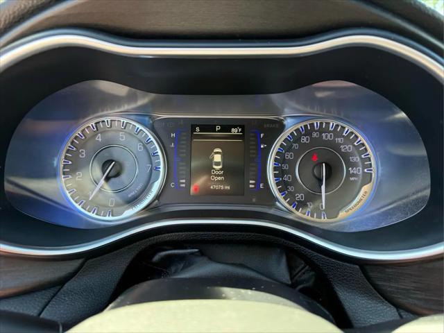 2016 Chrysler 200 Limited