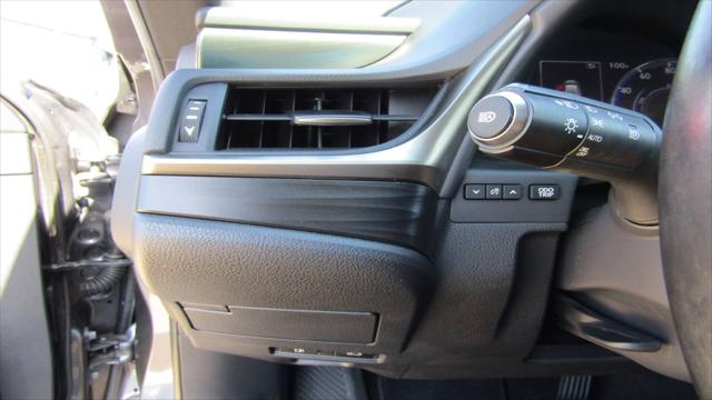 2019 Lexus ES 300h ES 300h