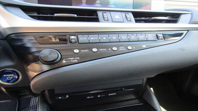 2019 Lexus ES 300h ES 300h