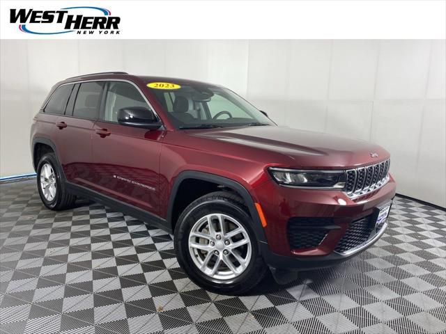 2023 Jeep Grand Cherokee Laredo 4x4