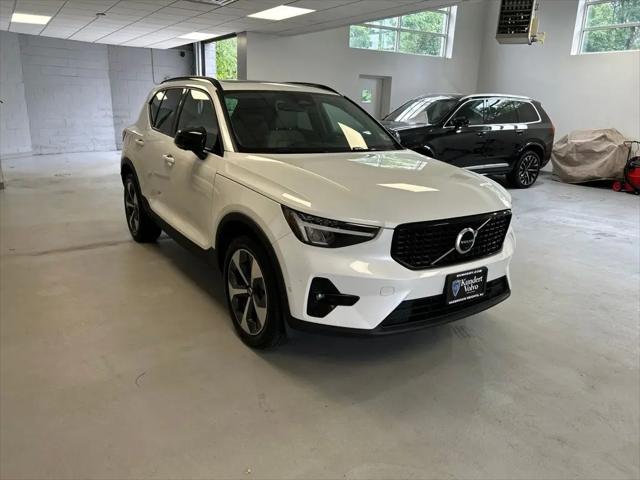 2023 Volvo XC40 B5 Ultimate Dark Theme for sale in Hasbrouck Heights, NJ
