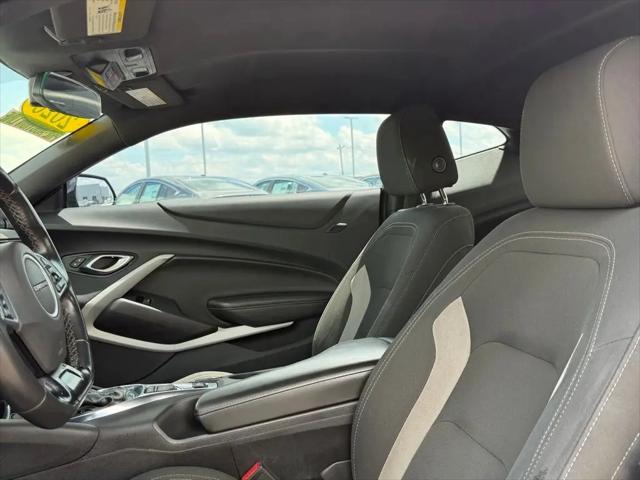2020 Chevrolet Camaro RWD Coupe 1LT