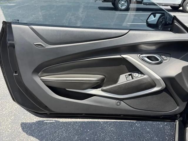 2020 Chevrolet Camaro RWD Coupe 1LT