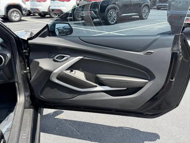 2020 Chevrolet Camaro RWD Coupe 1LT