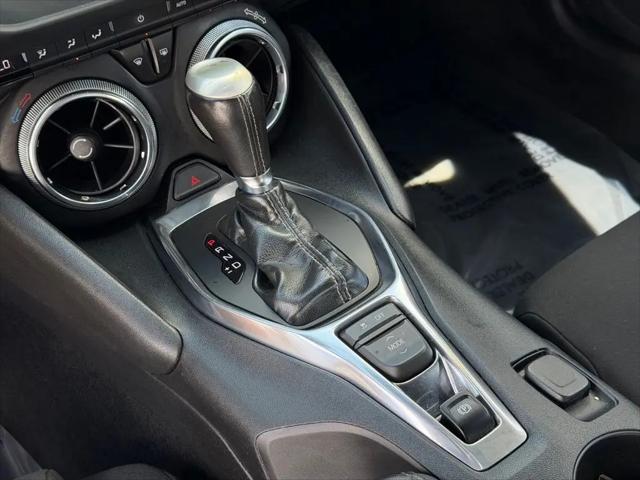 2020 Chevrolet Camaro RWD Coupe 1LT